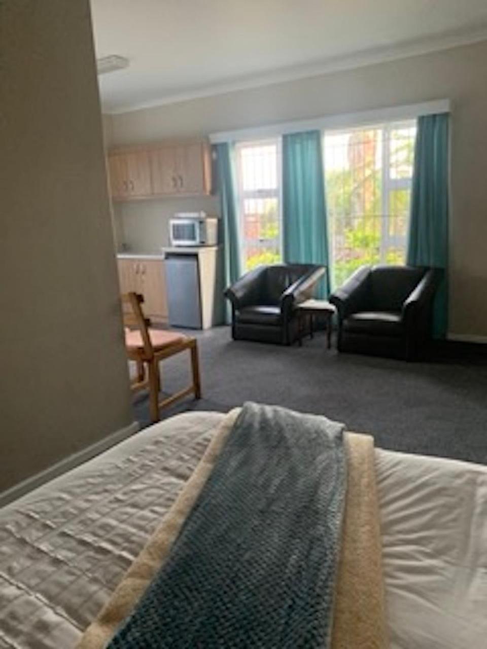 Table Mountain Views Hotel Cape Town Bagian luar foto
